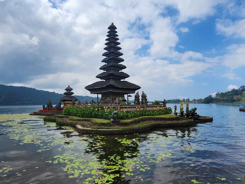 Det berømte vanntempelet på Bali