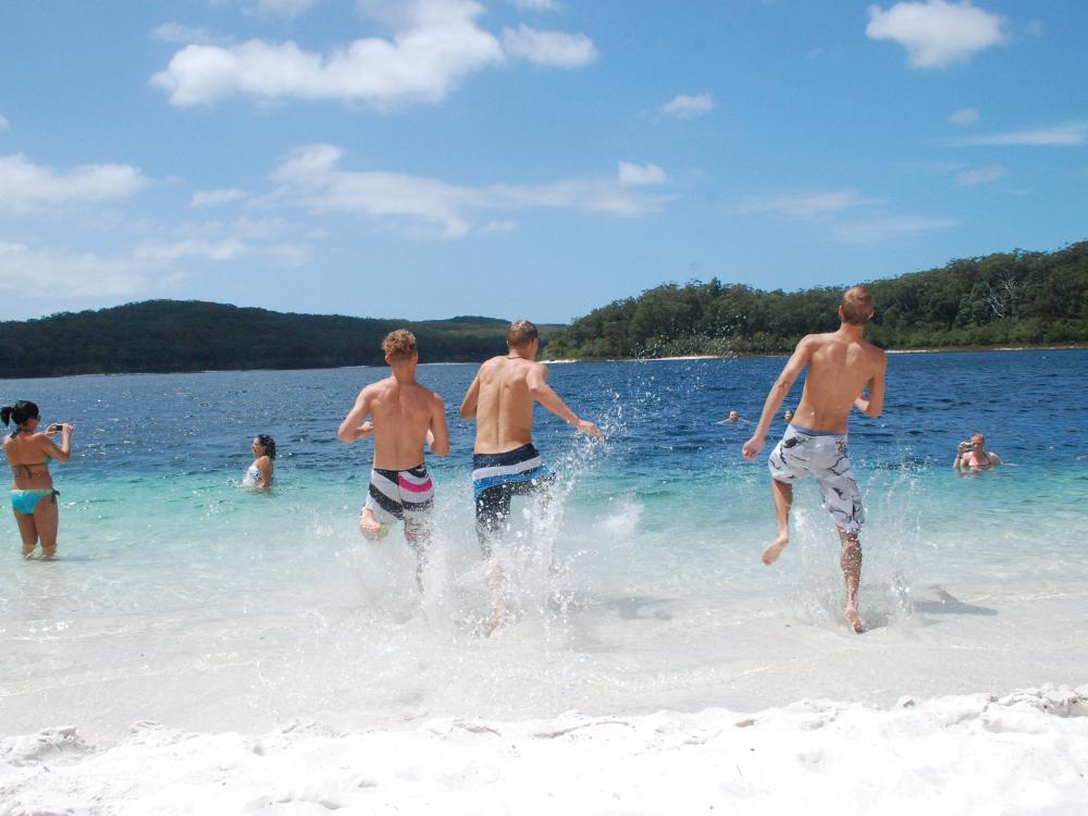 Lake Mckenzie Fraser island 