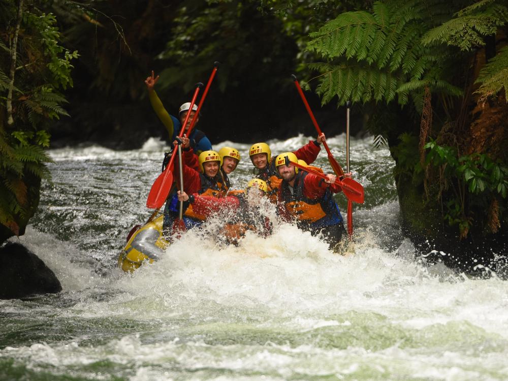 Rafting på elv