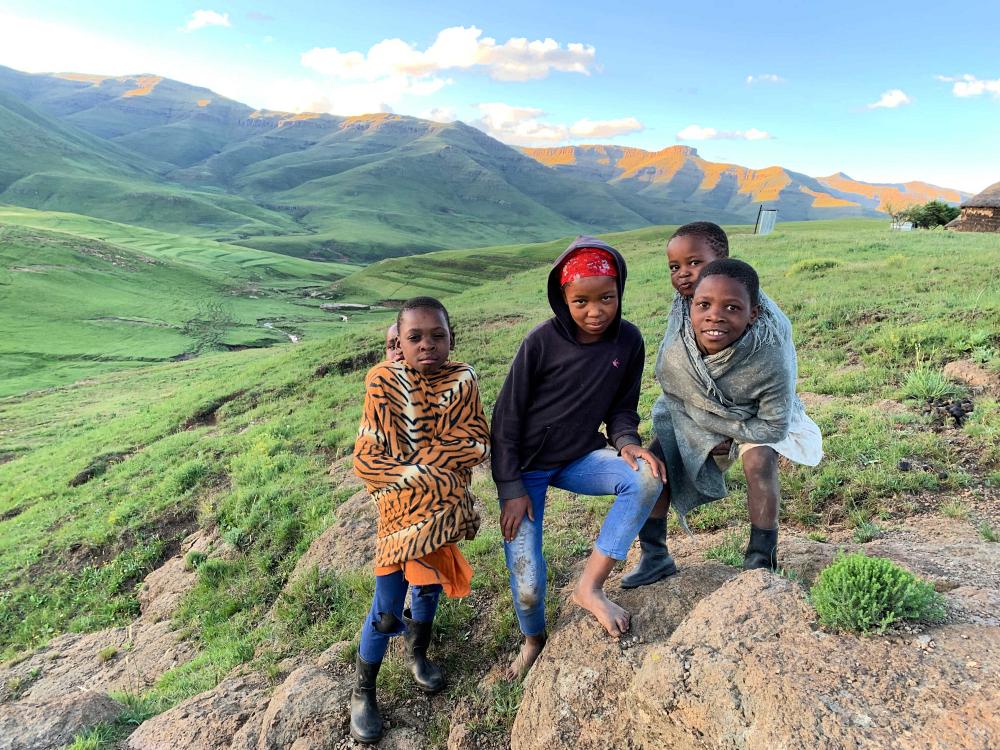 Søte barn i Lesotho