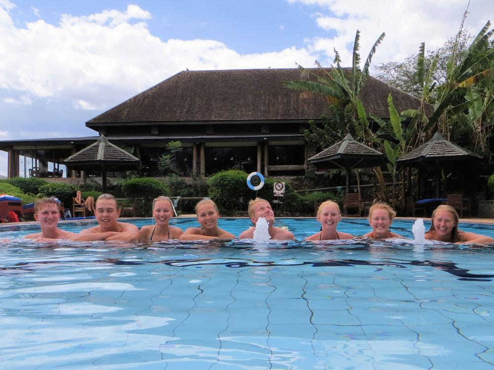 Moro ved bassenget i Kenya