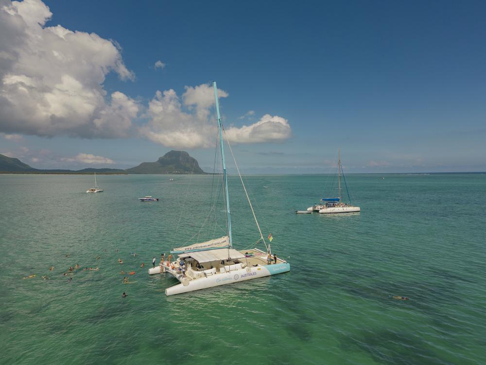 Seiltur med katamaran på Mauritius