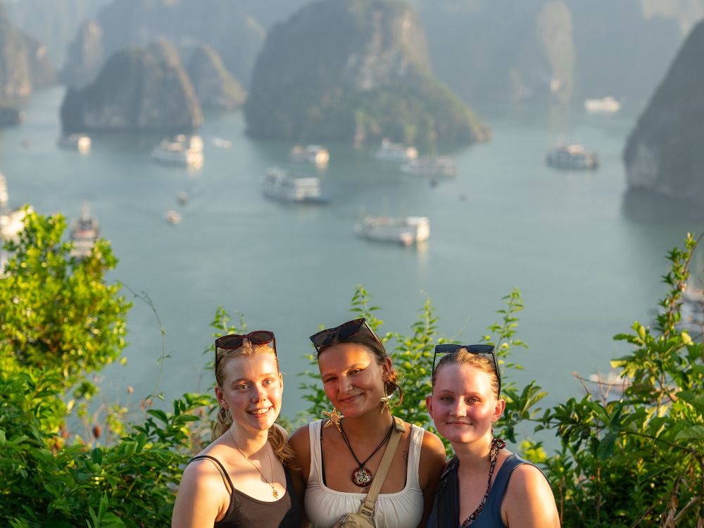 Halong Bay i Vietnam