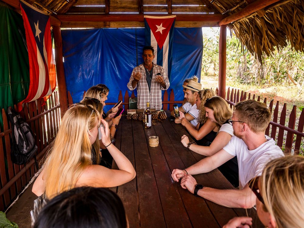 Rull en sigar på Cuba