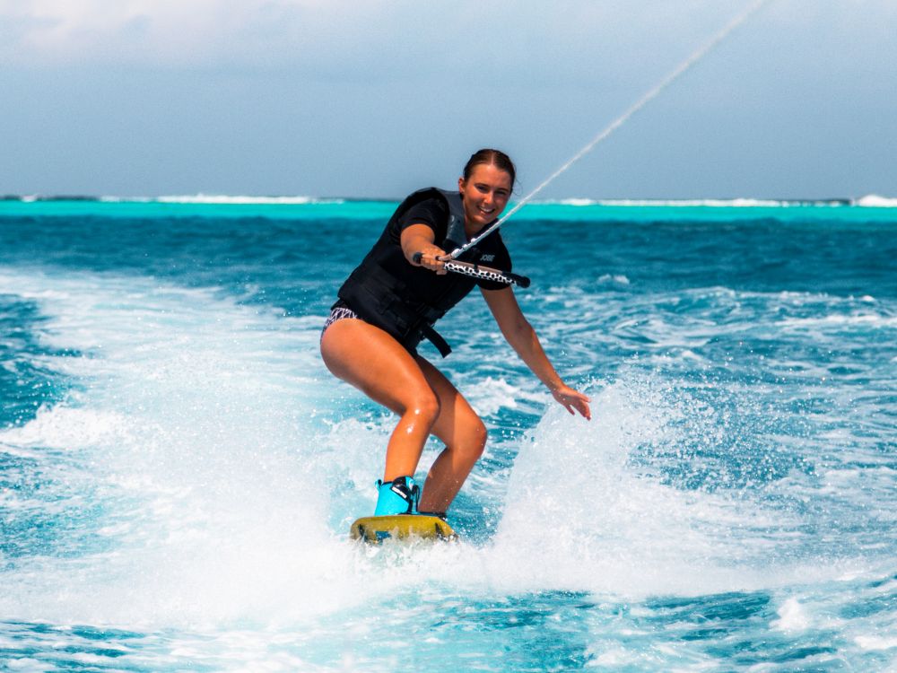 Prøv wakeboard eller vannski