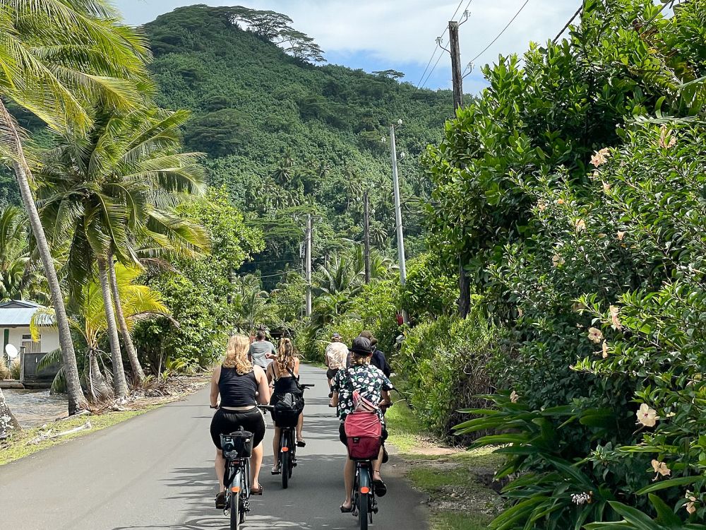 Sykkeltur på Tahaa 