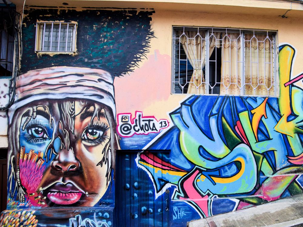 Medellíns fargerike graffiti-kvarter